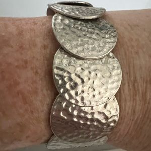 2/$14 Hammered silver elastic bracelet